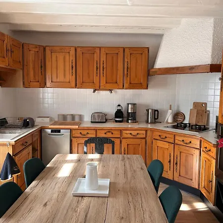 Appartement Grand T3 Lumineux Ideal Famille Ou Amis Avec Parking Gratuit Épernay